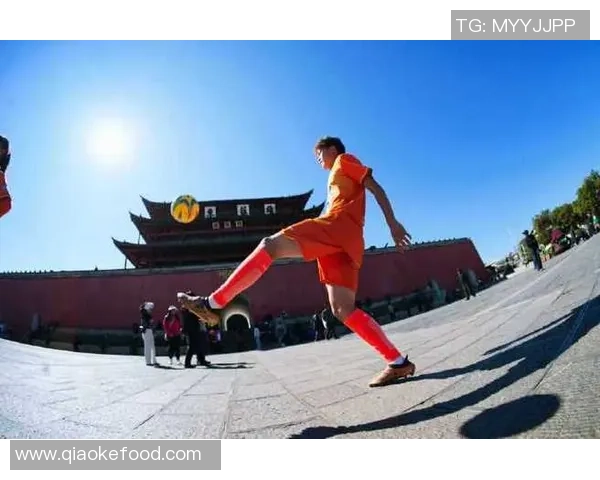 中国足球明星的身影与国家形象的完美结合展现了独特的文化魅力与体育精神 中国足球明星的身影与国家形象的完美结合展现了独特的文化魅力与体育精神