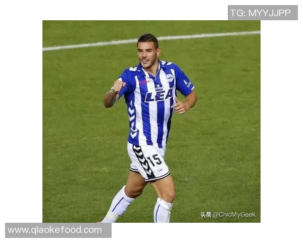 卡塔尔足球明星帅气视频大合集展现球场风采与魅力瞬间