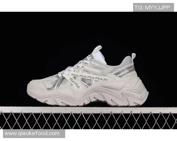 探索Fila足球的魅力与创新设计如何提升运动表现与时尚感